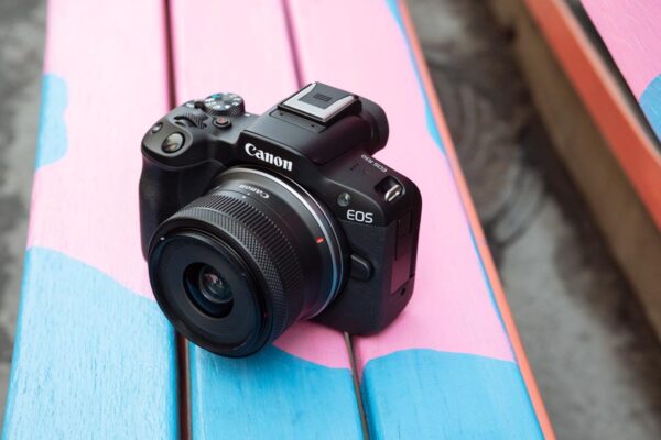 R50 Canon EOS